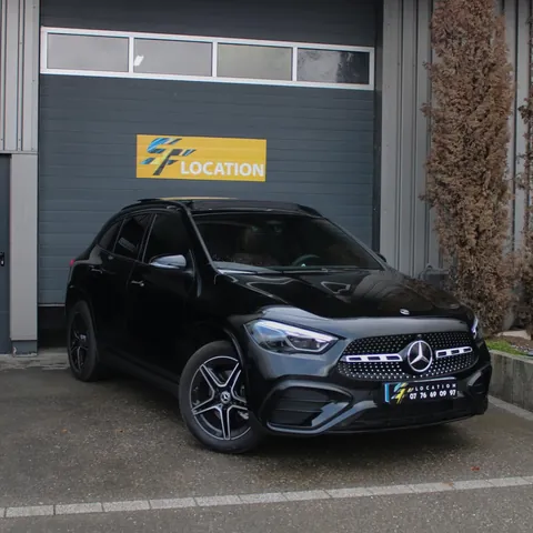 Mercedes-Benz GLA, noir