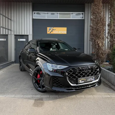 Audi RS Q8 Performance, noir
